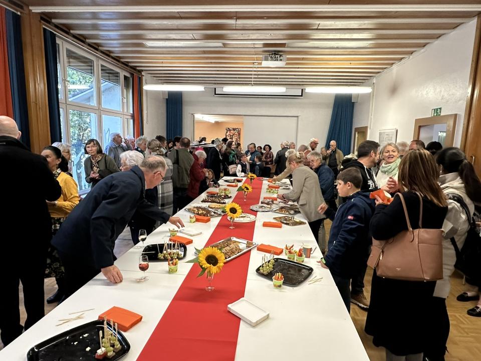 111 Jahre Hl. Kreuz NH