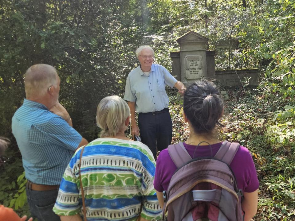 Herzwärts Waldfriedhof SH