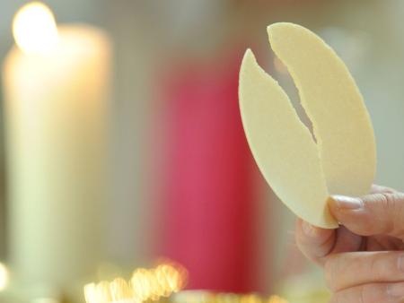 Eucharistiefeier , mit der Frauengemeinschaft