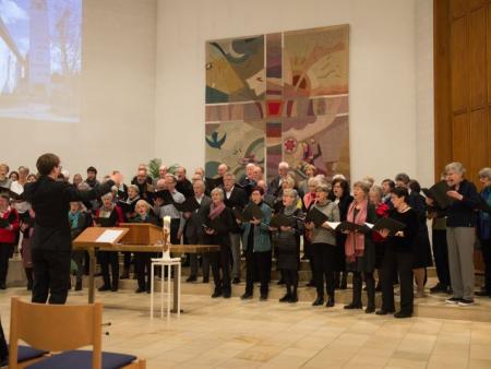 "… mehr als Du glaubst" - Ökumenischer Gottesdienst in Neuhausen